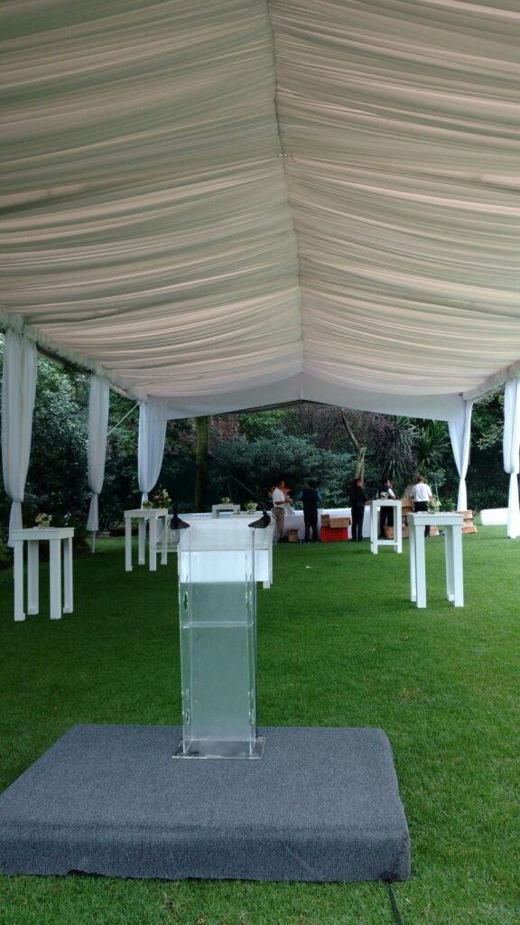 Renta de carpa de lujo para eventos