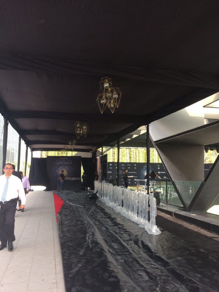 Renta de carpa de lujo para eventos