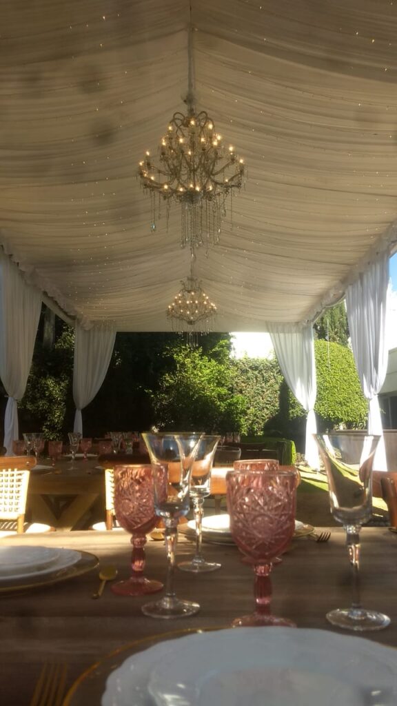Renta de carpa de lujo para eventos